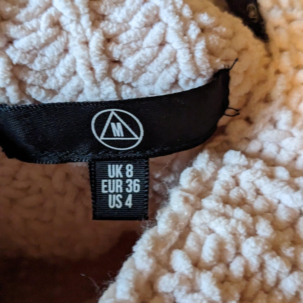 Crop top sweater